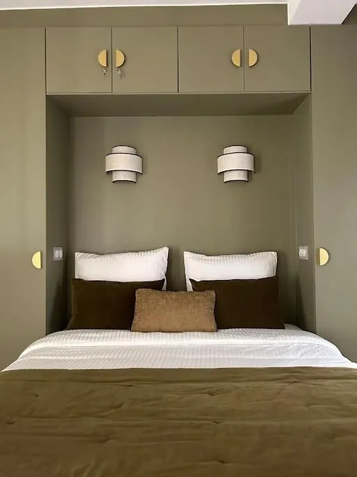 Studio 5 Etoiles Paris Centre Apartment
